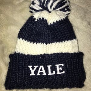 Yale Pom Pom beanie toboggan hat